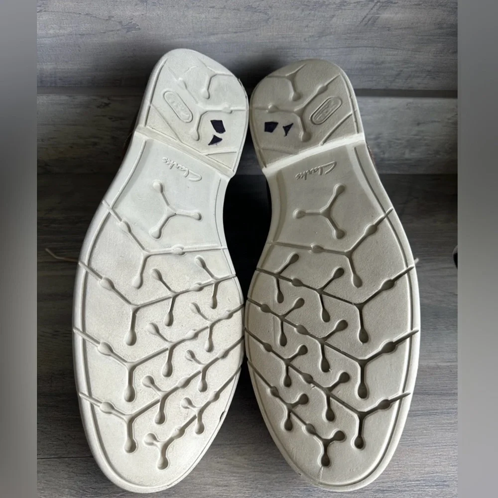 Clarks authentic 1825